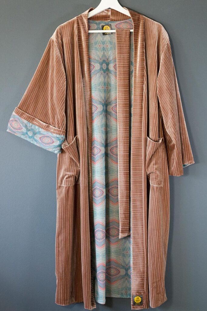 Winter Mizuiro Copper Velvet Kimono by Luna Nguyen