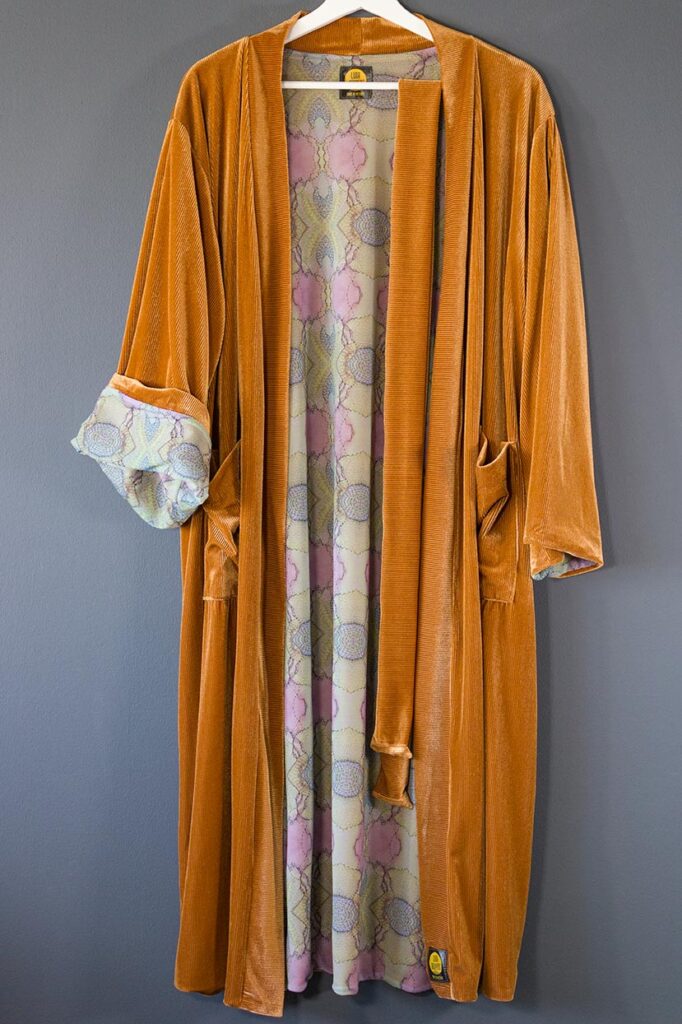 Winter Shiryoku Orange Brown Velvet Kimono by Luna Nguyen